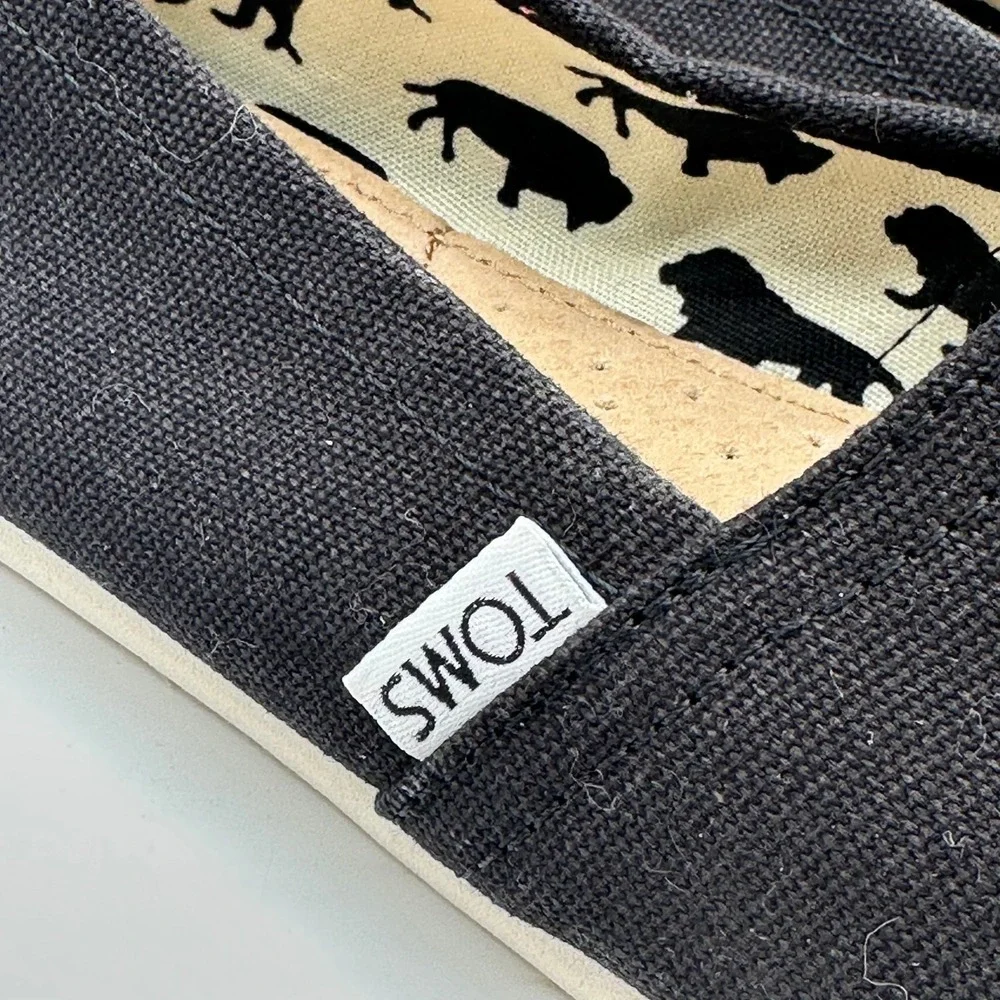 NWT TOMS Classic Alpargata Black Canvas Womens Slip On Shoes 8 - Picture 2 of 9